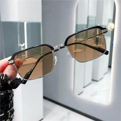 Photochromic glasses with blue light blocking
